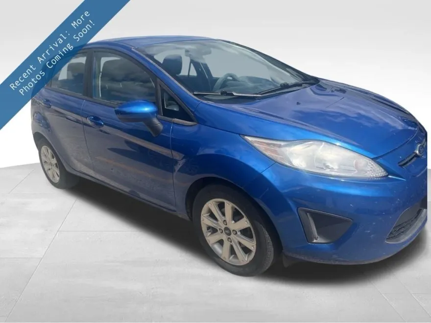 2011 Ford Fiesta SE photo 1