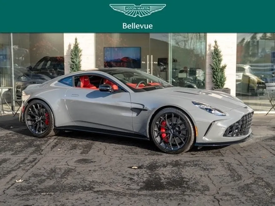 2025 Aston Martin Vantage photo 1