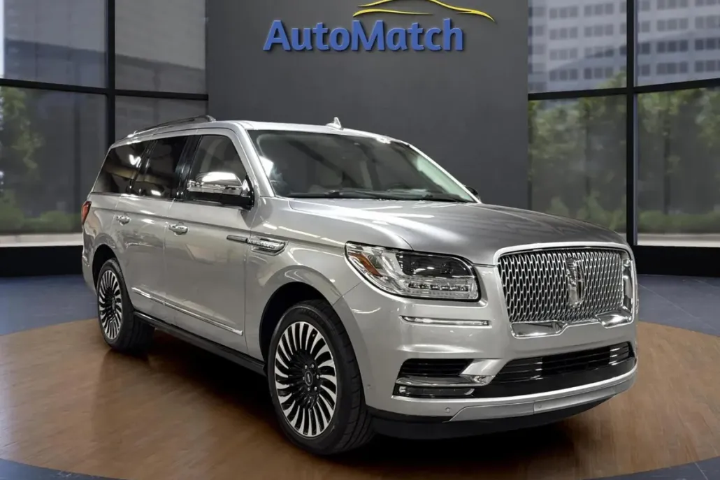2021 Lincoln Navigator Black Label photo 1