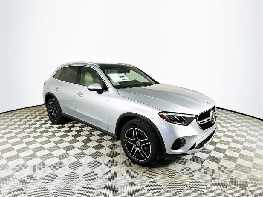 2026 Mercedes Benz GLC 300 4MATIC photo 1