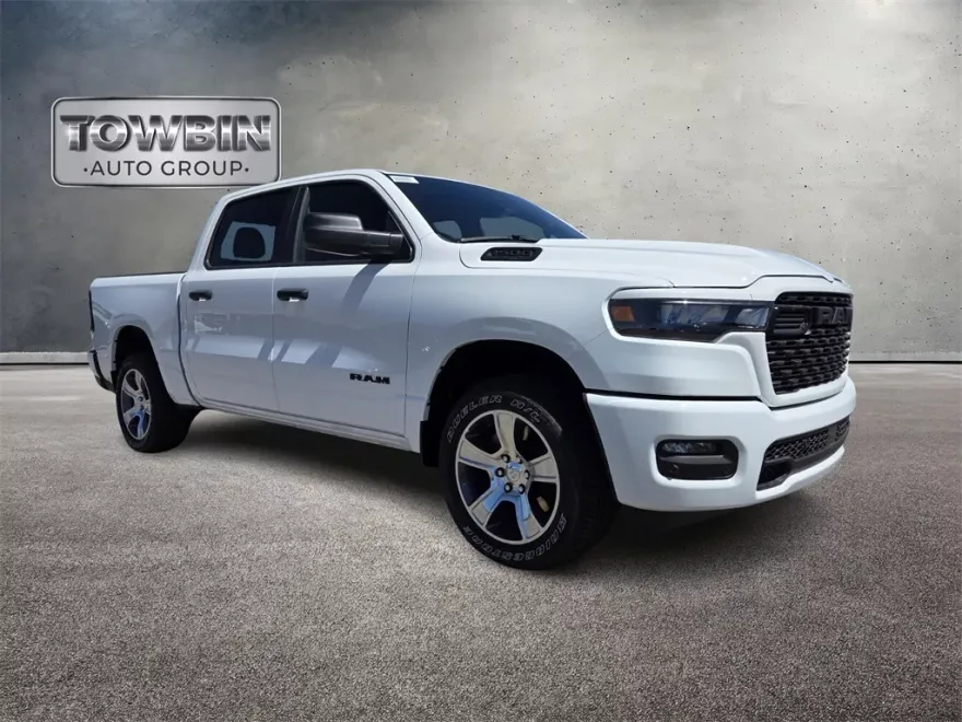 2025 Ram 1500 Tradesman photo 1