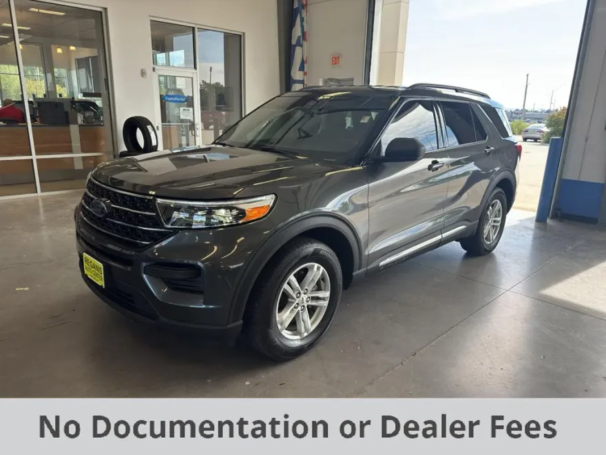 2020 Ford Explorer XLT photo 1