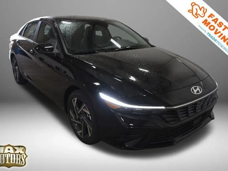 2025 Hyundai Elantra SEL Convenience photo 1