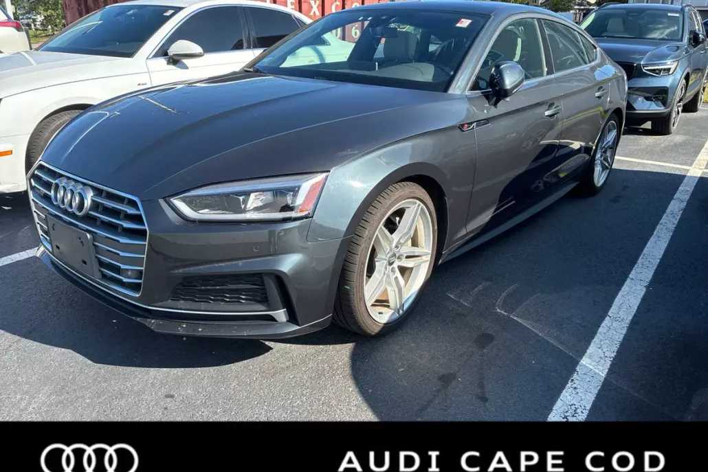 2018 Audi A5 Premium Plus photo 1