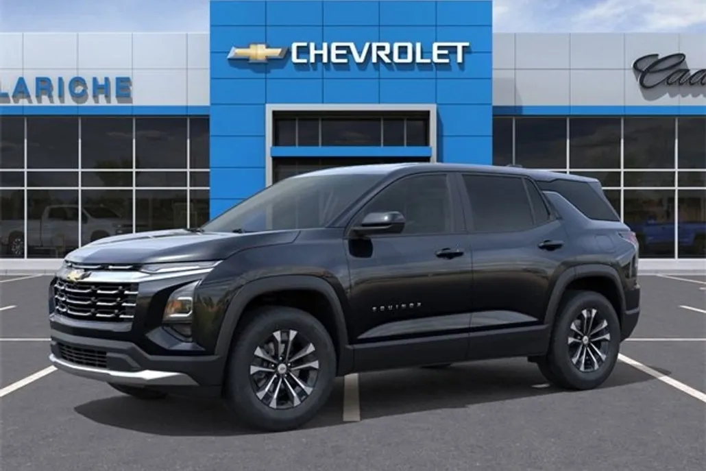 2026 Chevrolet Equinox LT photo 1