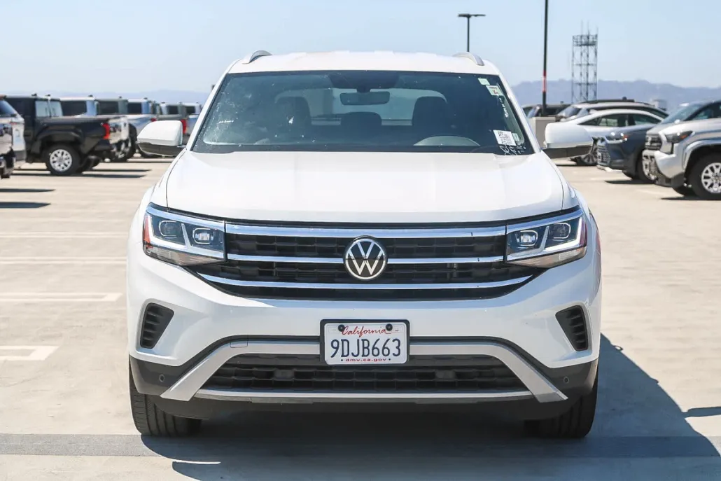 2022 Volkswagen Atlas Cross Sport SE Technology photo 1