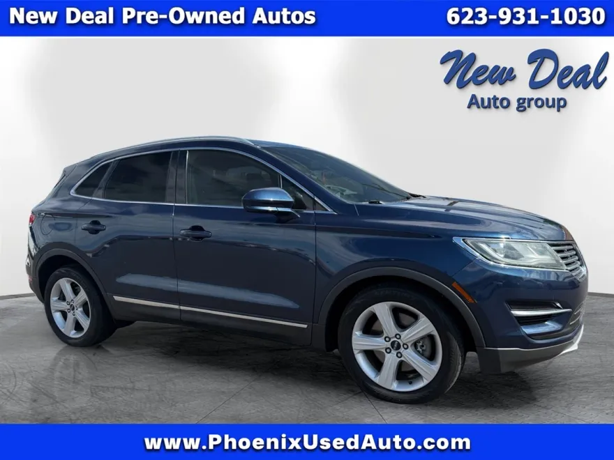 2015 Lincoln MKC Base photo 1