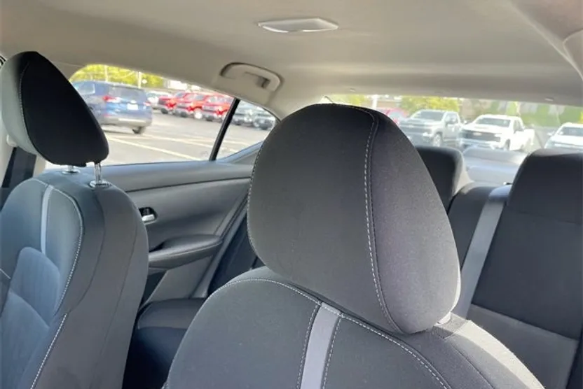 2023 Nissan Sentra SV photo 1