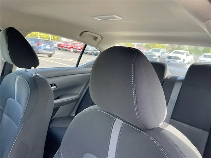2023 Nissan Sentra SV photo 1