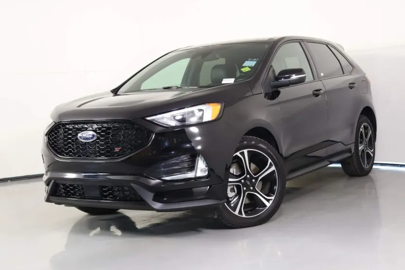 2024 Ford Edge ST photo 1