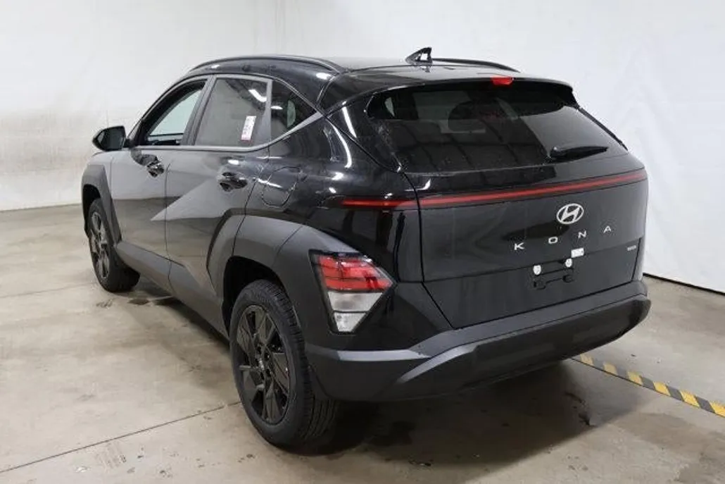 2026 Hyundai Kona SEL photo 1
