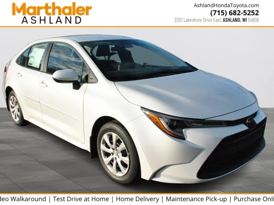 2025 Toyota Corolla LE photo 1