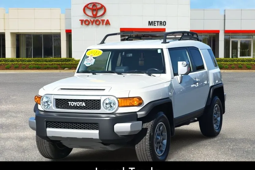 2013 Toyota FJ Cruiser Base photo 1