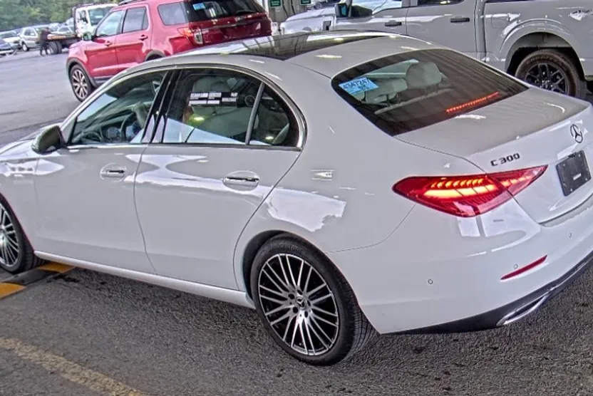 2025 Mercedes Benz C 300 4MATIC Sedan photo 1