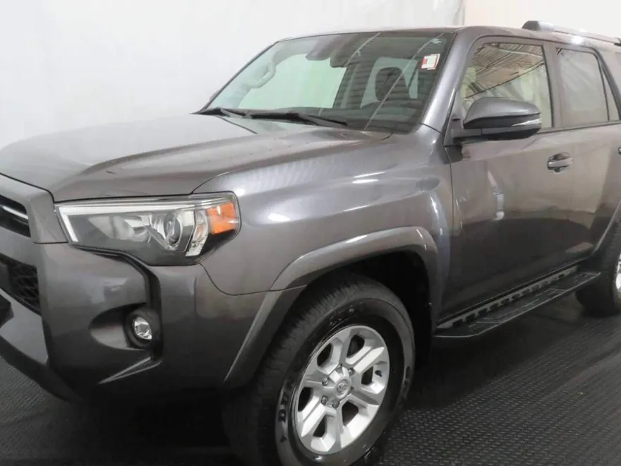 2023 Toyota 4Runner SR5 Premium photo 1