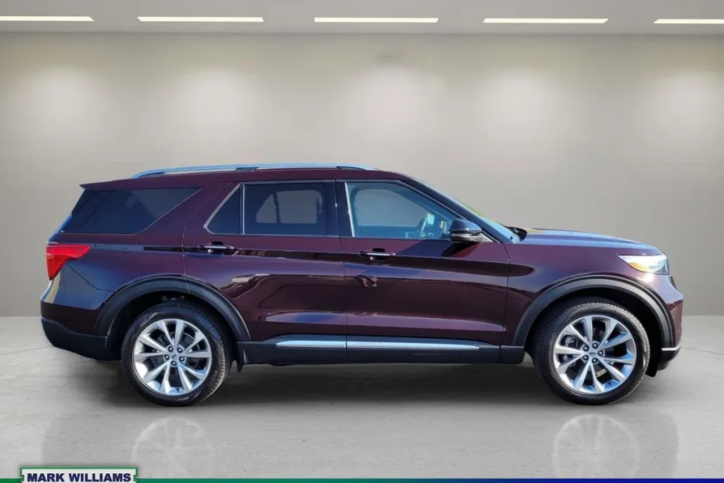 2023 Ford Explorer Platinum photo 1