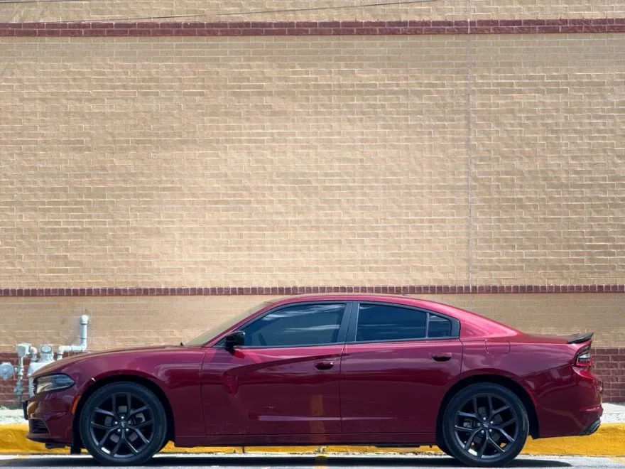 2021 Dodge Charger SXT photo 1