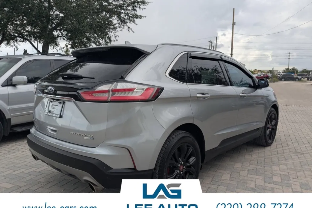 2020 Ford Edge Titanium photo 1