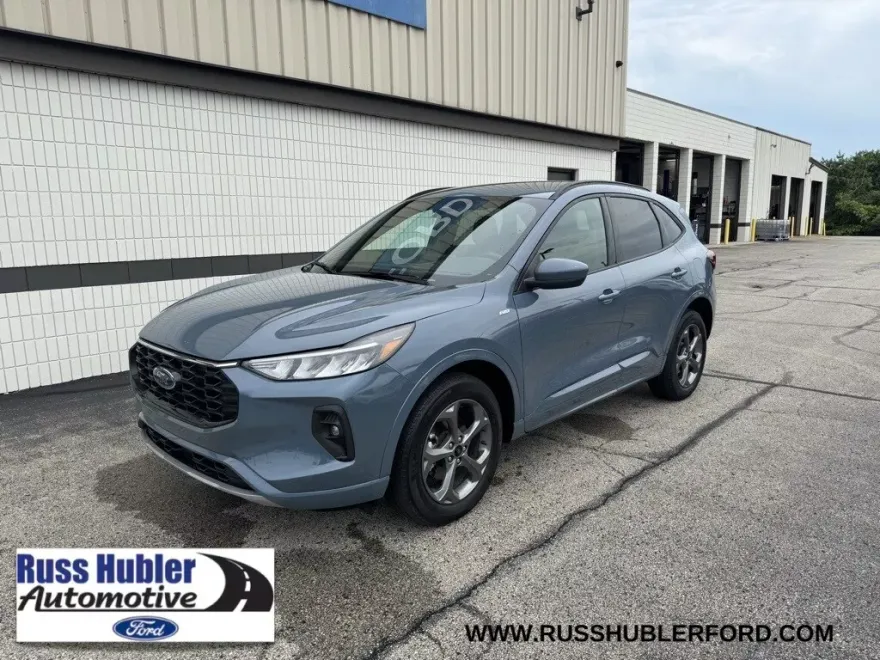 2023 Ford Escape ST-Line Select photo 1