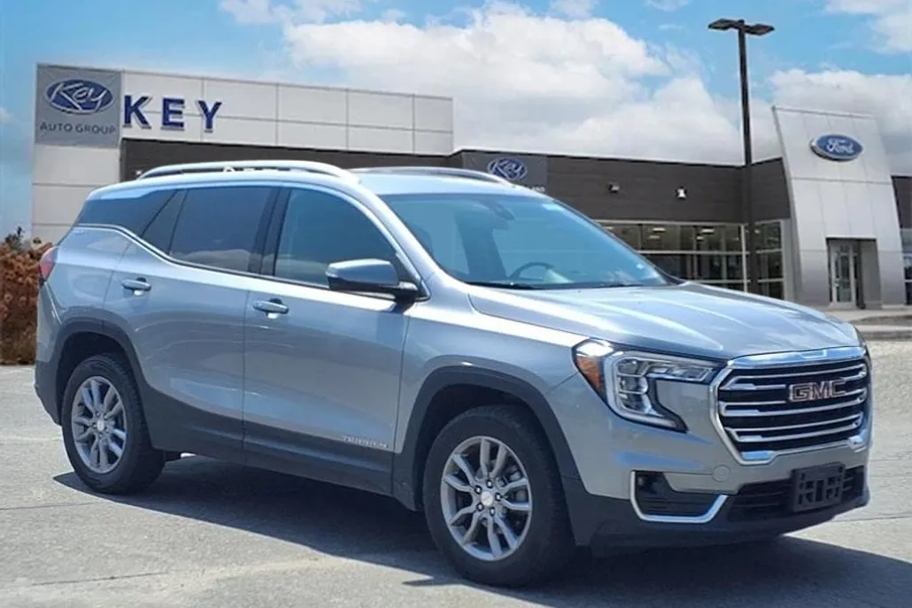 2024 Gmc Terrain SLT photo 1