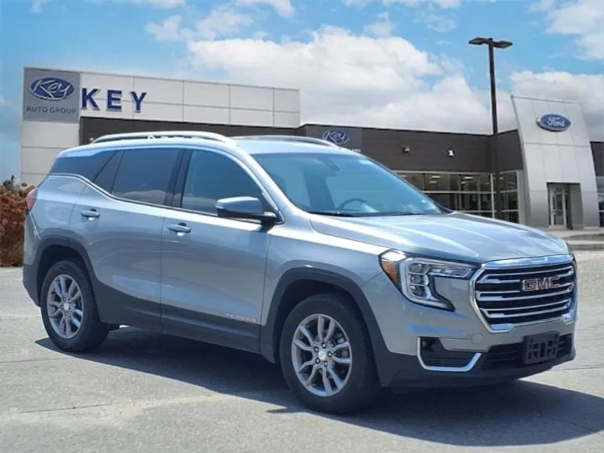 2024 Gmc Terrain SLT photo 1