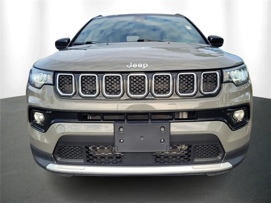 2023 Jeep Compass Limited photo 1