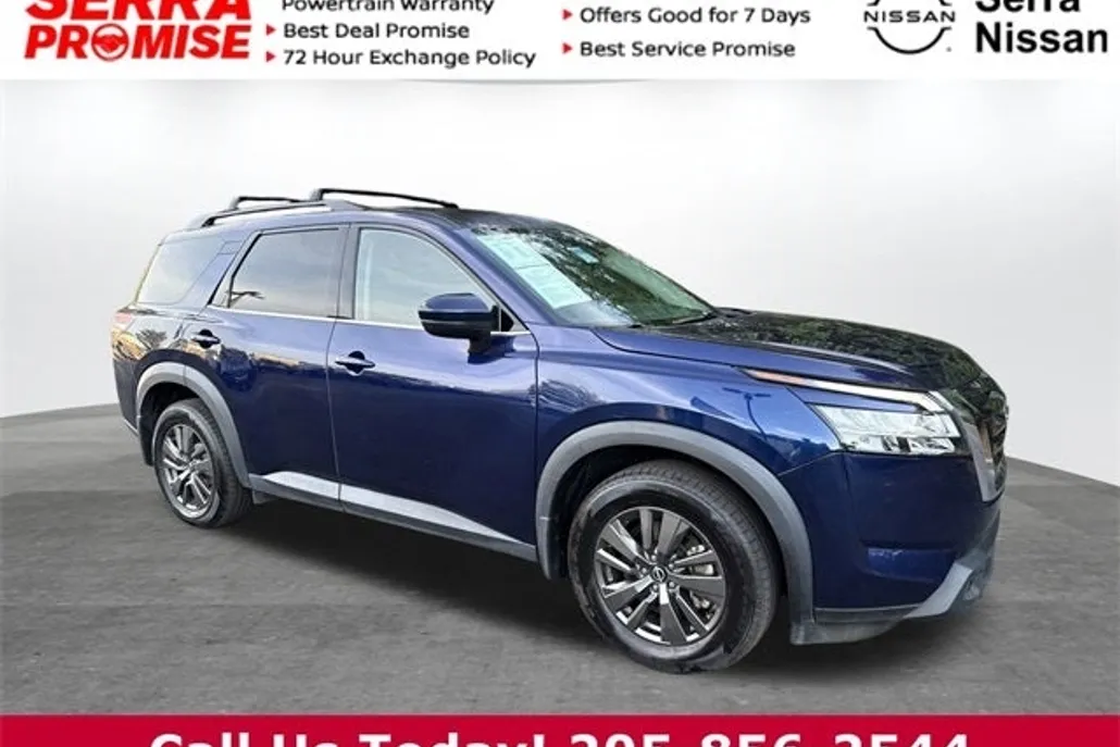 2022 Nissan Pathfinder SV photo 1