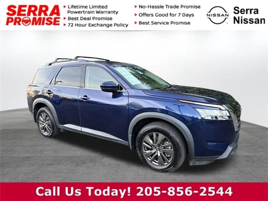 2022 Nissan Pathfinder SV photo 1