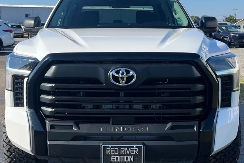 2024 Toyota Tundra SR CrewMax photo 1