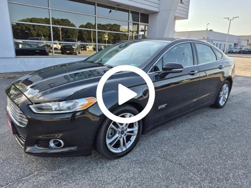 2015 Ford Fusion Energi Titanium photo 1