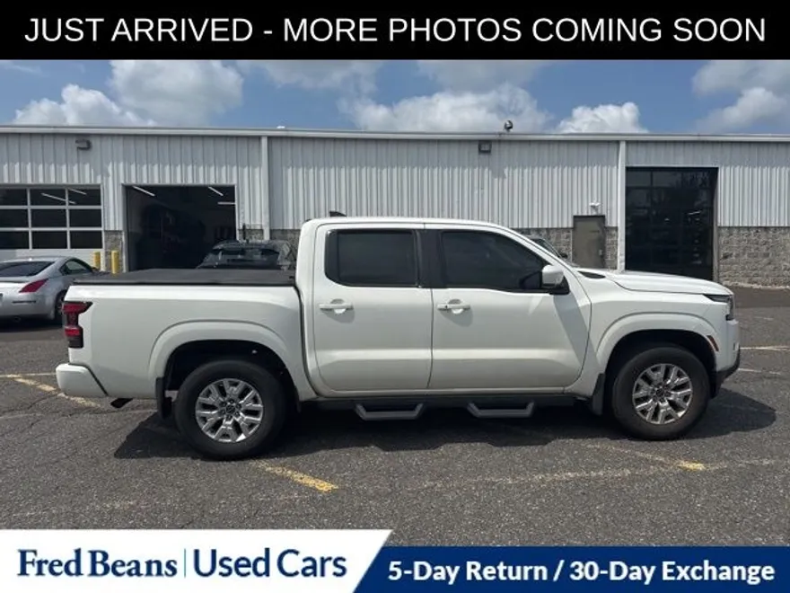 2022 Nissan Frontier SV photo 1