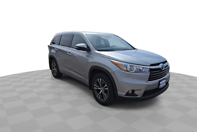 2020 Toyota Highlander Hybrid XLE photo 1