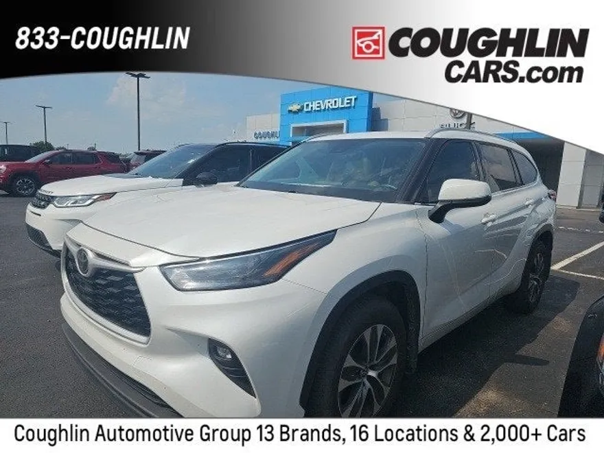 2022 Toyota Highlander XLE photo 1