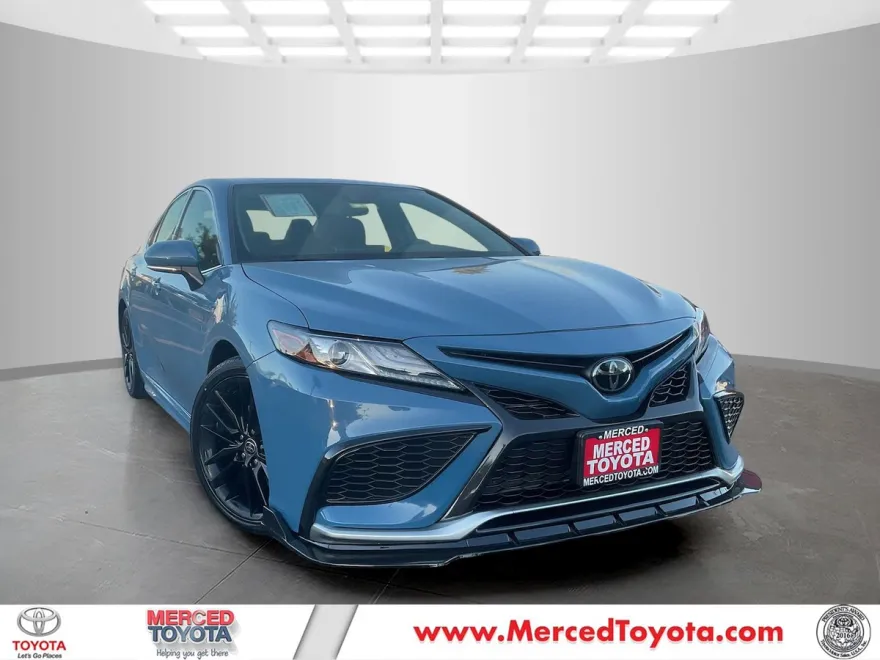 2023 Toyota Camry XSE photo 1