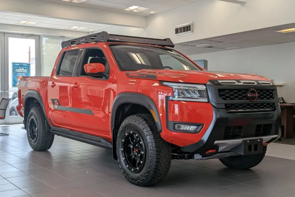 2025 Nissan Frontier PRO-4X photo 1