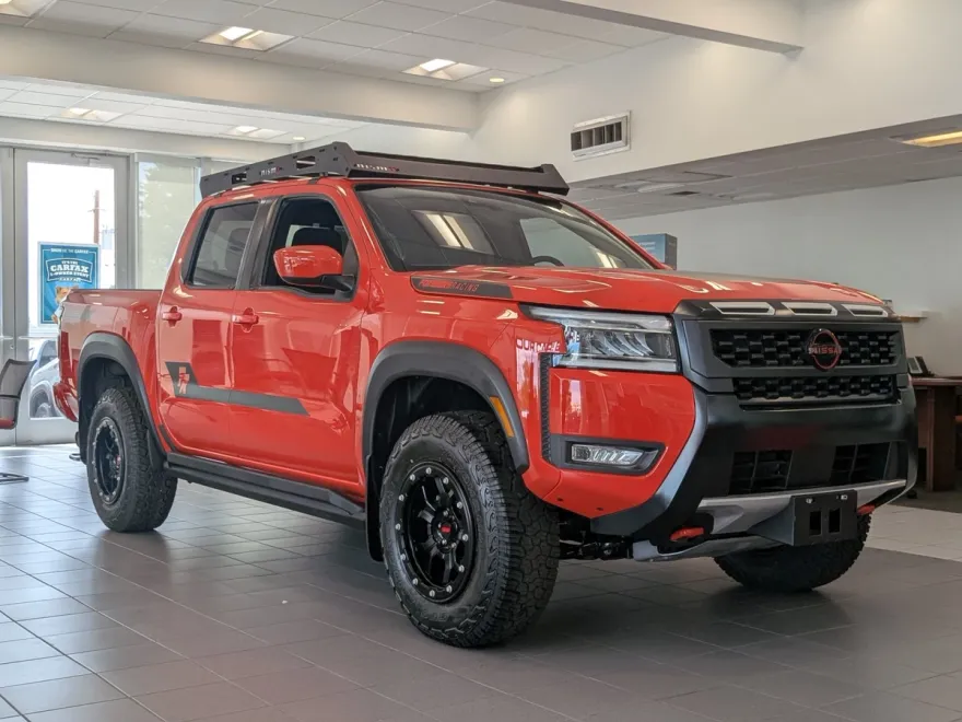2025 Nissan Frontier PRO-4X photo 1