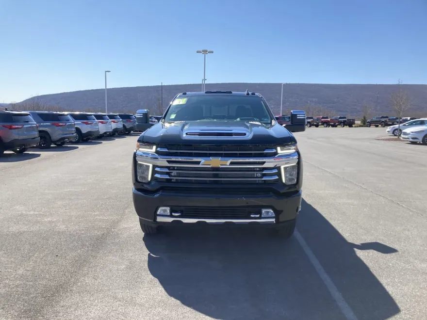 2021 Chevrolet Silverado 3500HD High Country photo 1
