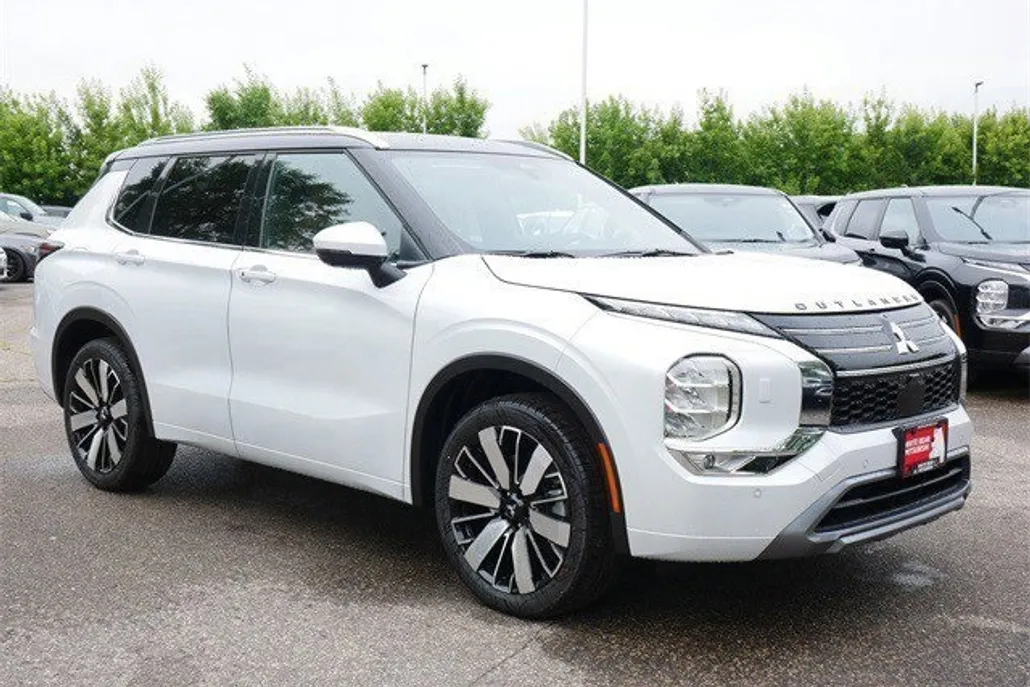 2025 Mitsubishi Outlander SEL Premium photo 1