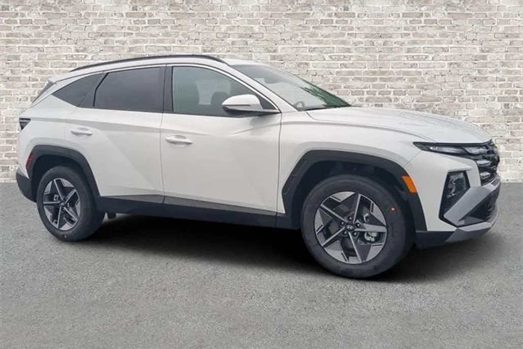 2025 Hyundai Tucson SEL Convenience photo 1