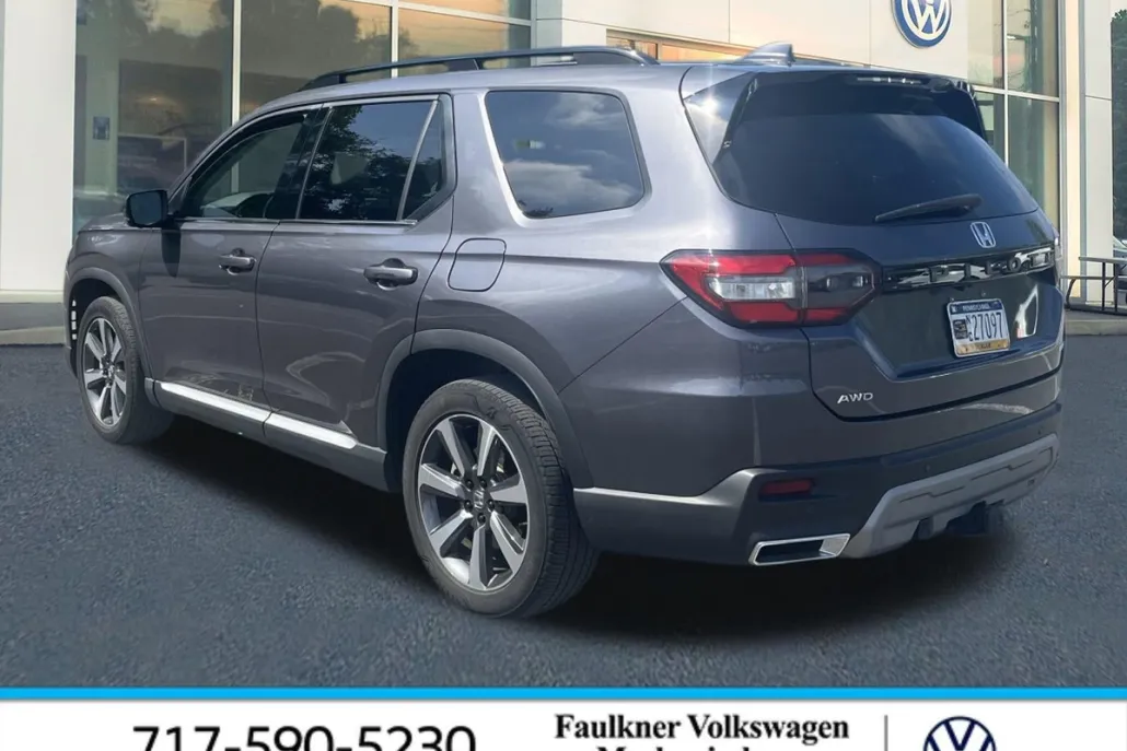 2023 Honda Pilot Elite photo 1