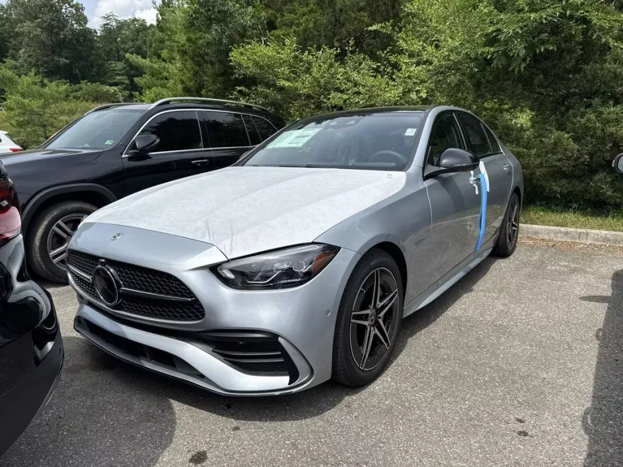 2025 Mercedes Benz C 300 4MATIC photo 1