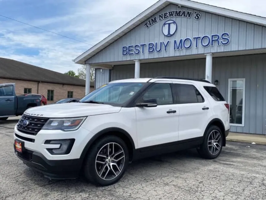 2017 Ford Explorer Sport photo 1