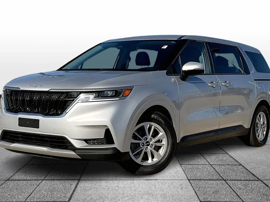 2022 Kia Carnival LXS photo 1