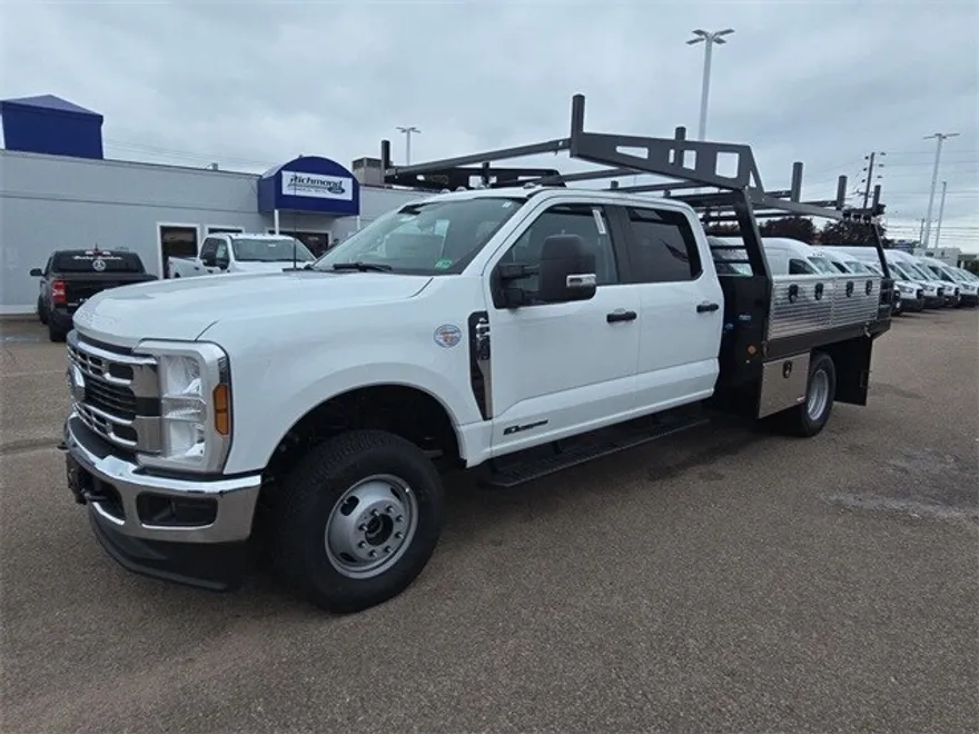 2025 Ford F-350 XL photo 1