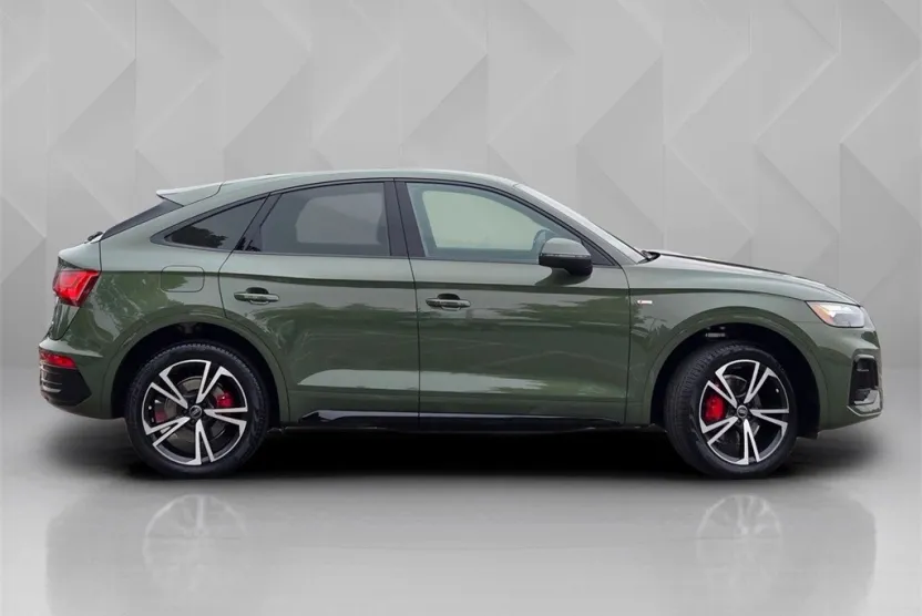 2025 Audi Q5 Sportback 45 S line Premium photo 1