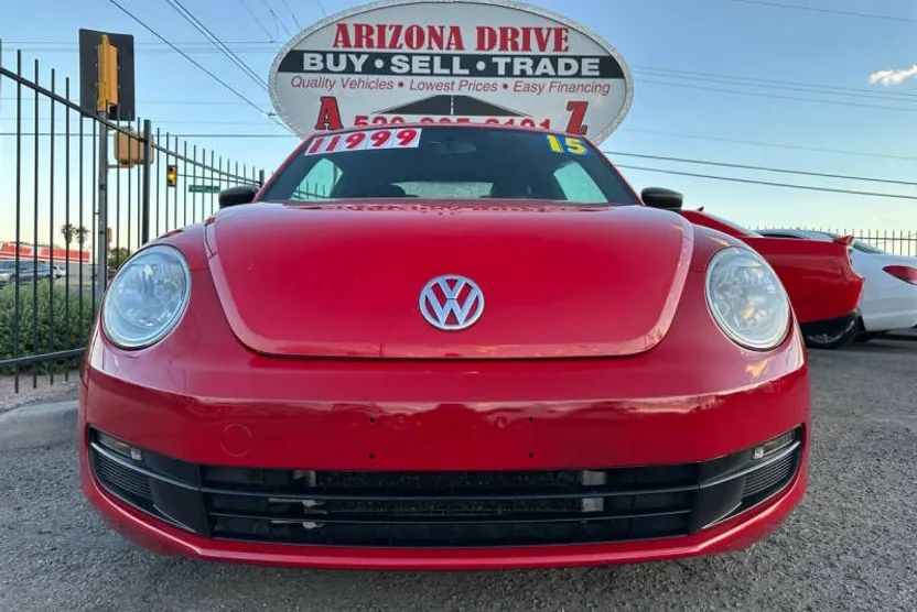 2015 Volkswagen Beetle 1.8T Classic photo 1
