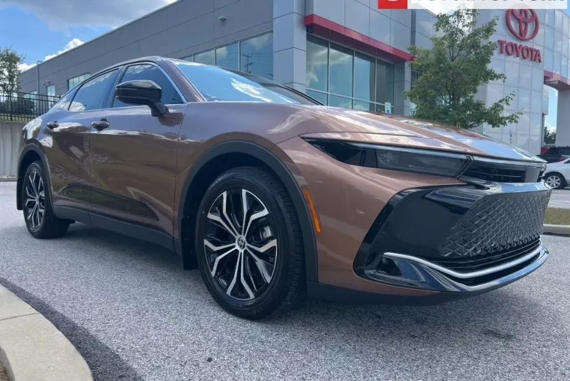 2026 Toyota Crown XLE photo 1
