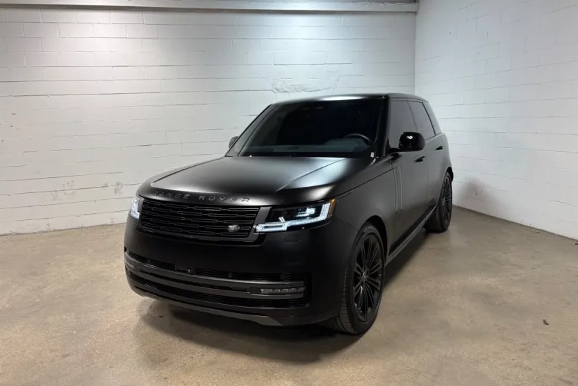 2025 Land Rover Range Rover SE photo 1