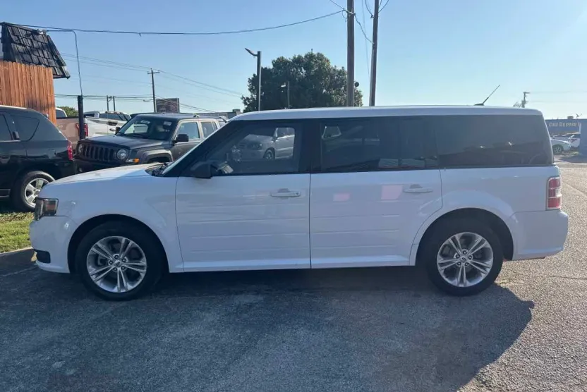 2015 Ford Flex SE photo 1