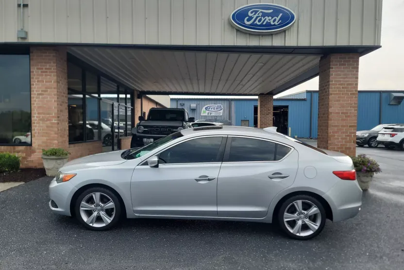 2014 Acura ILX 2.0L photo 1